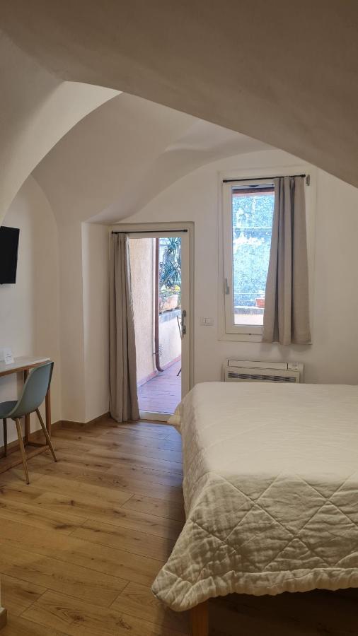 Federico II - Rooms And Breakfast Борджо-Верецци Экстерьер фото