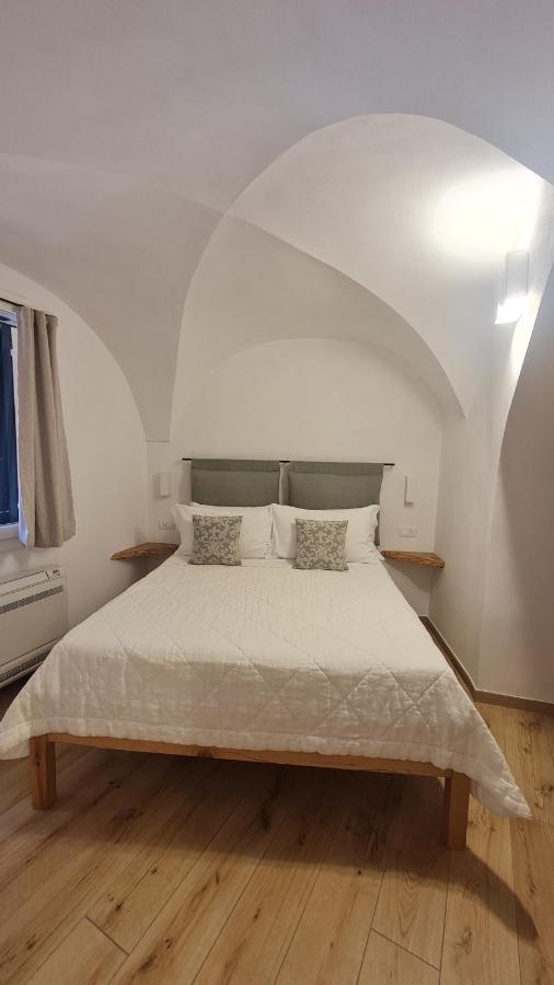 Federico II - Rooms And Breakfast Борджо-Верецци Экстерьер фото